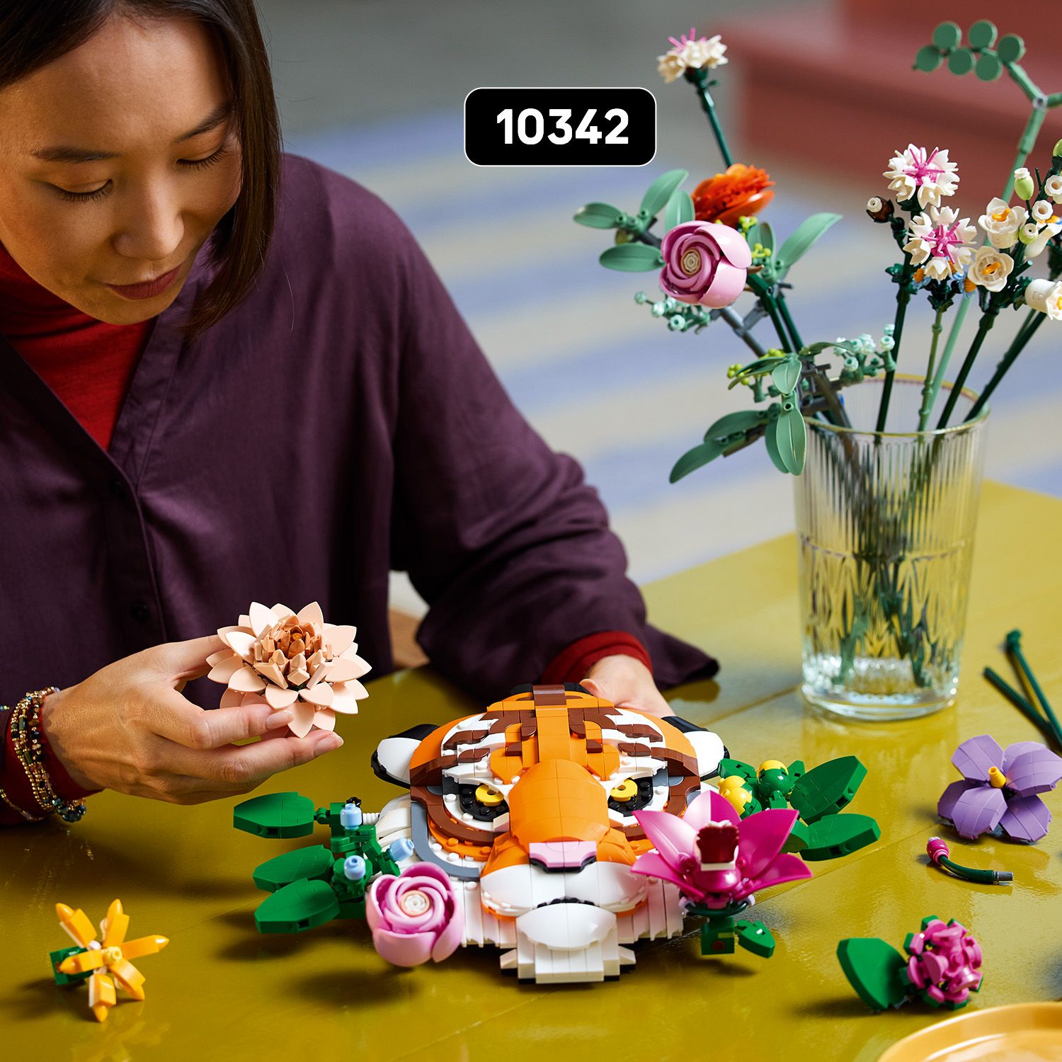 Mit beweglichen Kunstblumen