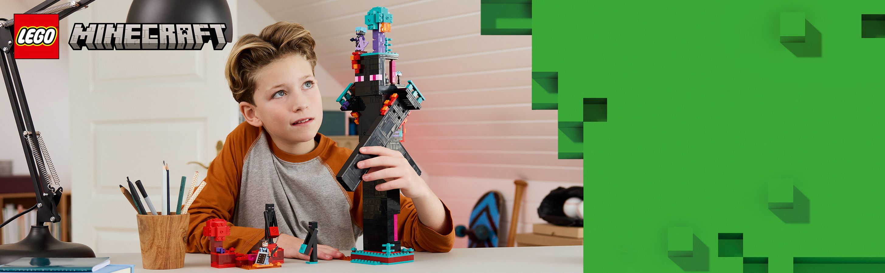 Minecraft® Set zum Spielen und Ausstellen