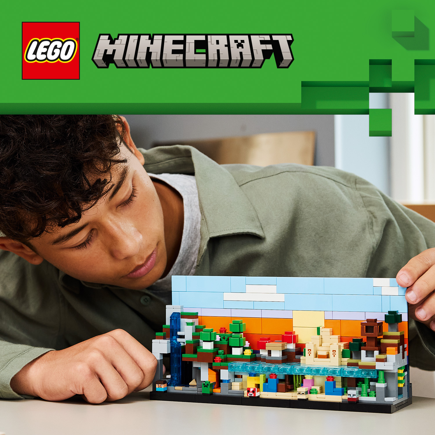 Minecraft® Set mit Biomen zum Spielen und Ausstellen