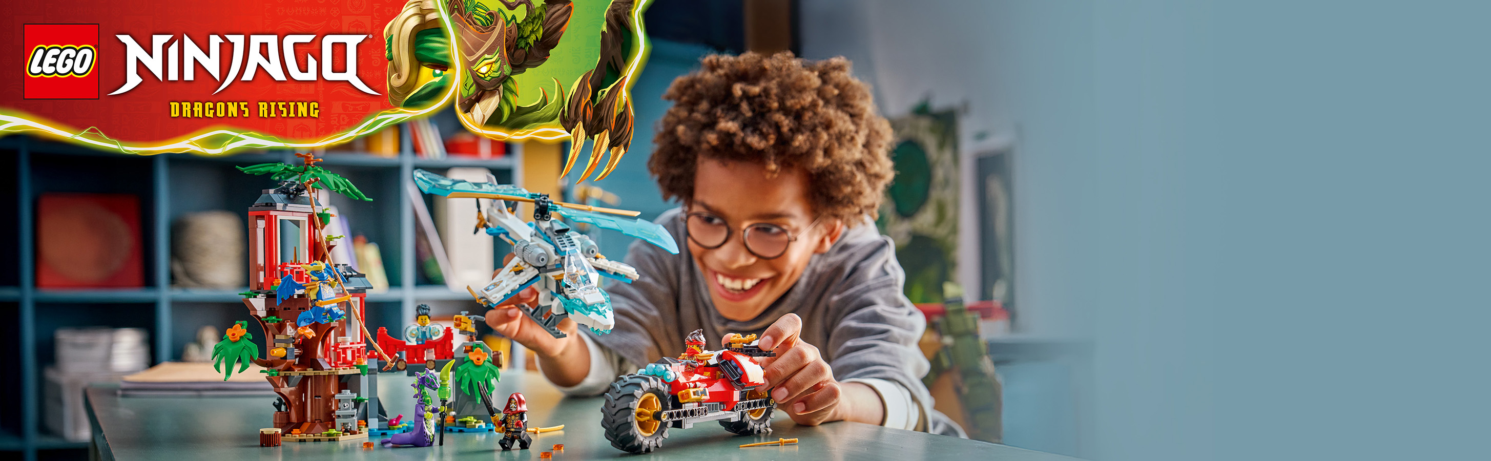 LEGO® NINJAGO® Showdown am Baumhaus mit dem Ninja-Bike