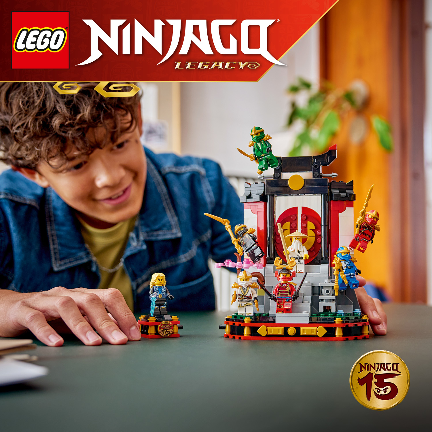 LEGO® NINJAGO® Ständer zum Spielen und Ausstellen