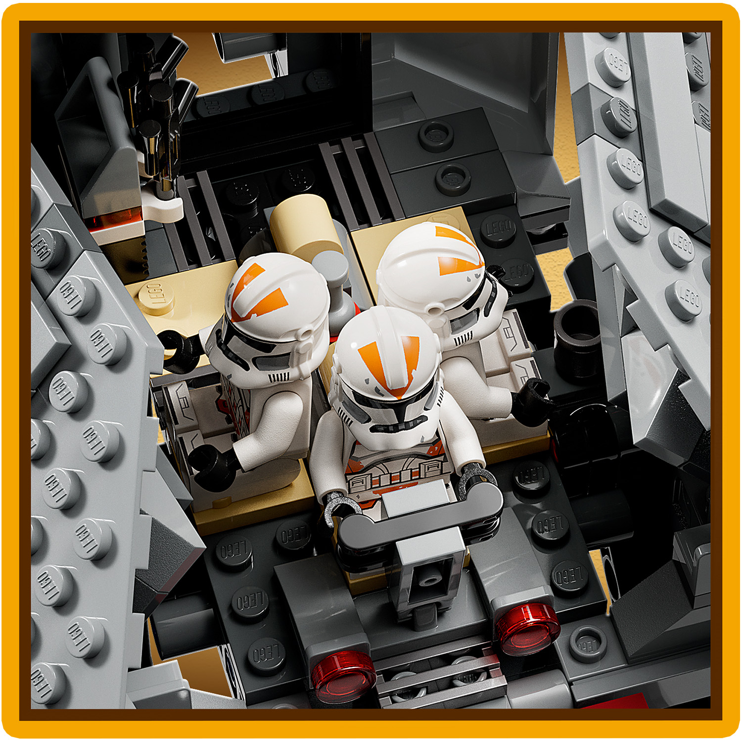Zugängliches Cockpit und Kabinen.