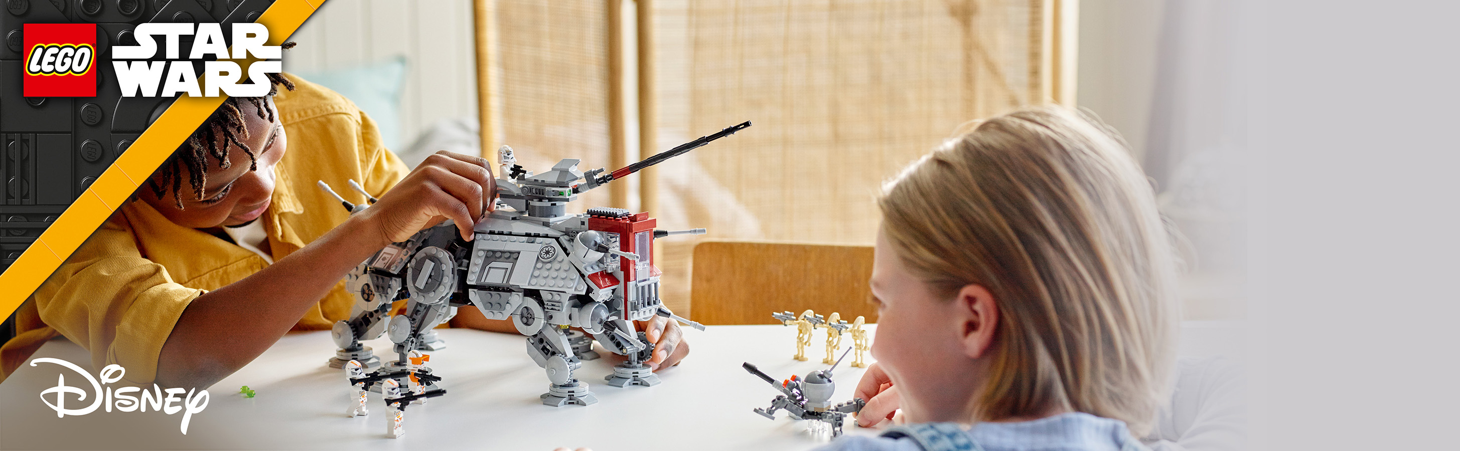Imposanter AT-TE™ Walker für Action-Spiele