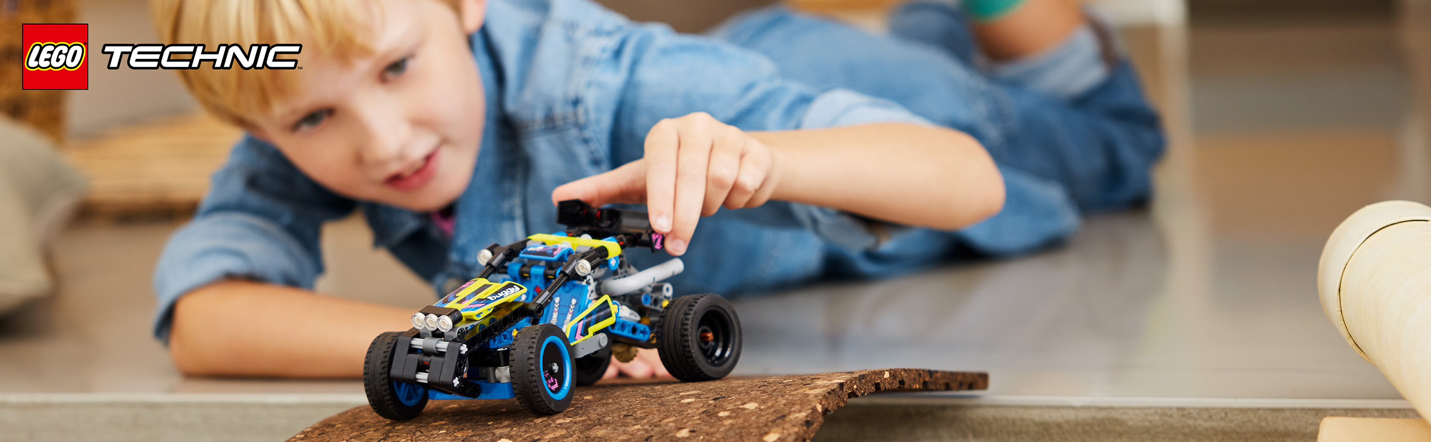 Der Rennbuggy ist ein cooles Spielzeugauto