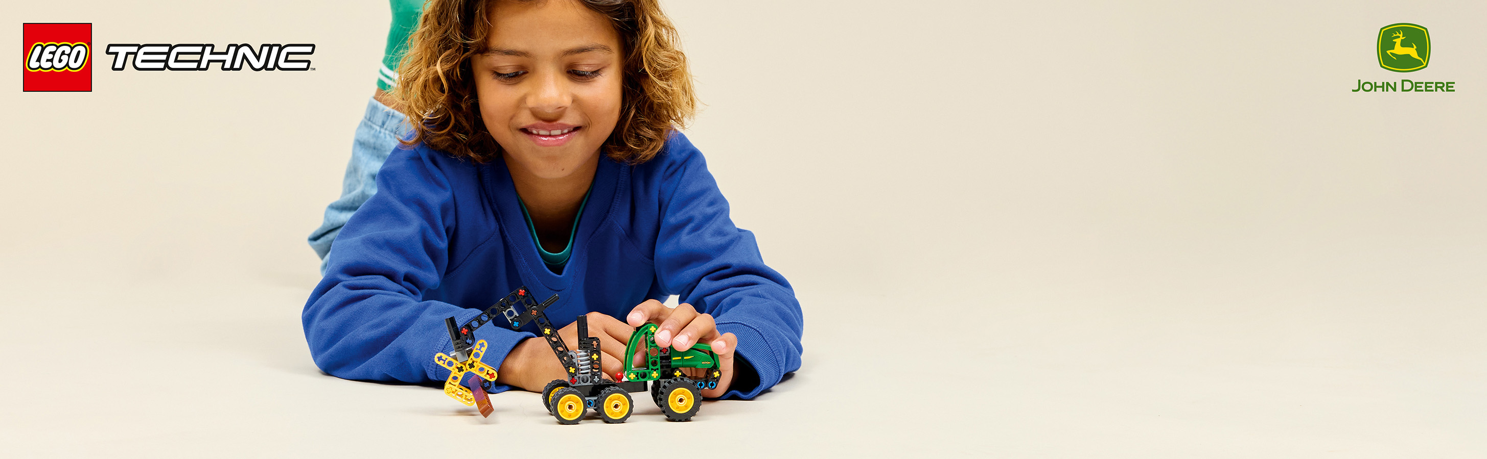 Spielzeug-Harvester für Abenteuer im Wald