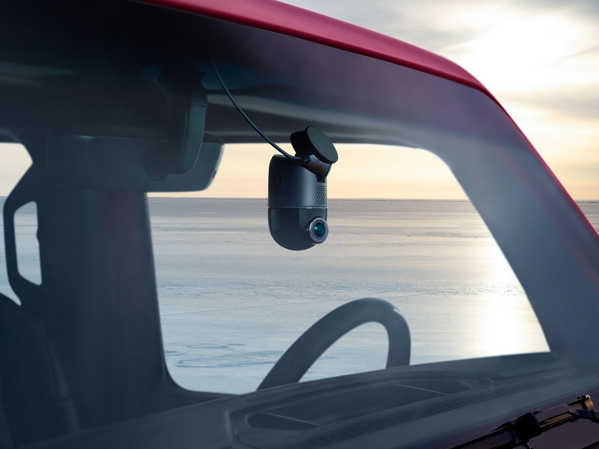 Wideorejestrator 70mai Omni X800 Schwarz - Lifestyle-Grafik