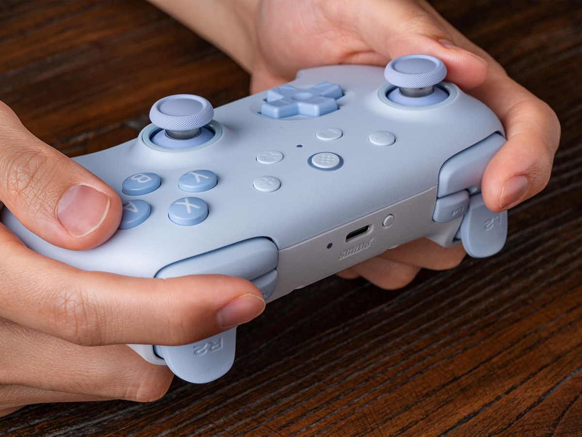 8BitDo Ultimate 2C Bluetooth Controller Blau - Gesamtansicht