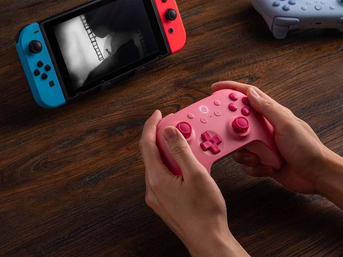 8BitDo Ultimate 2C Bluetooth Controller Rosa - Lifestyle-Grafik