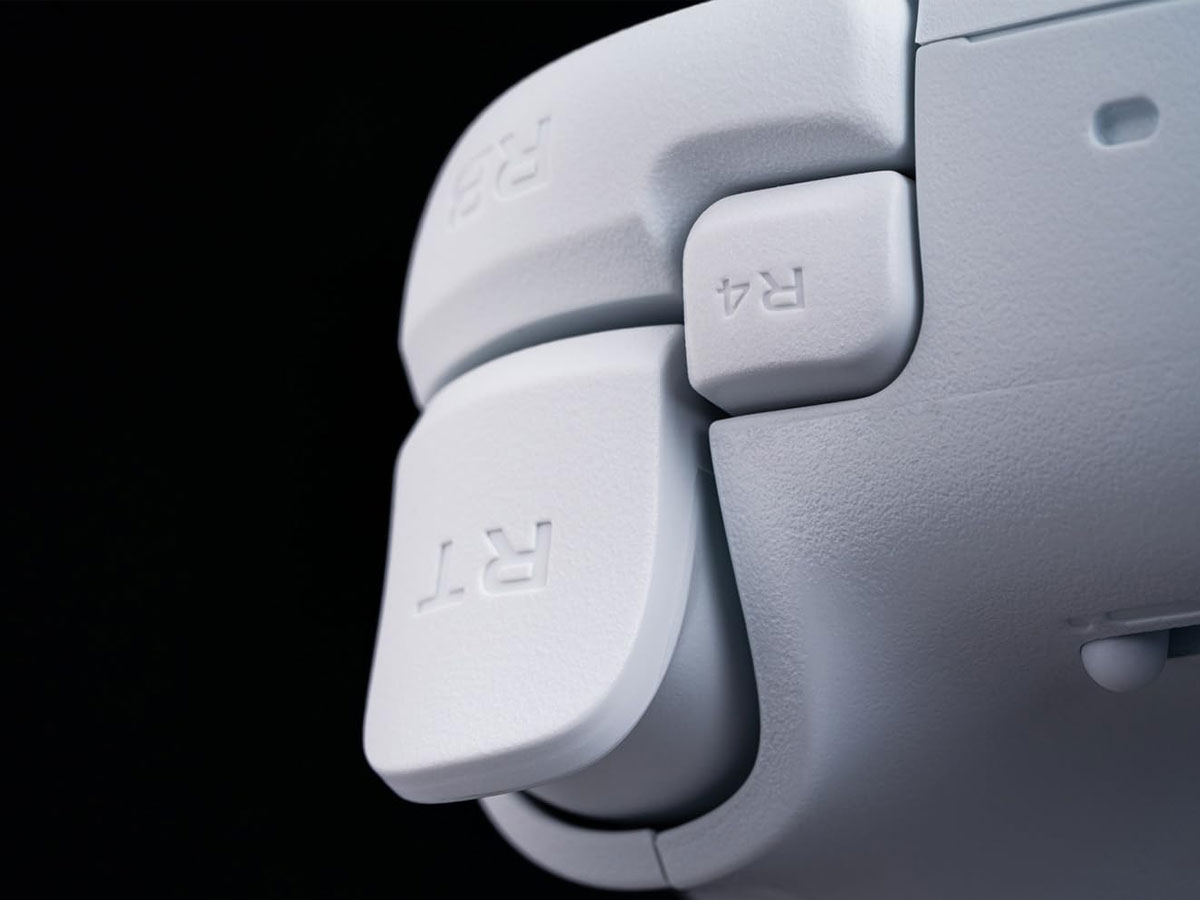 8BitDo Ultimate 2 Wireless 2.4G Controller - Lifestyle-Grafik