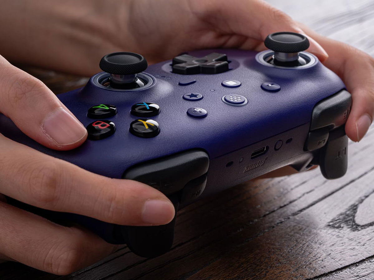 8BitDo Ultimate 2 Wireless 2.4G Controller Lila - Lifestyle-Grafik