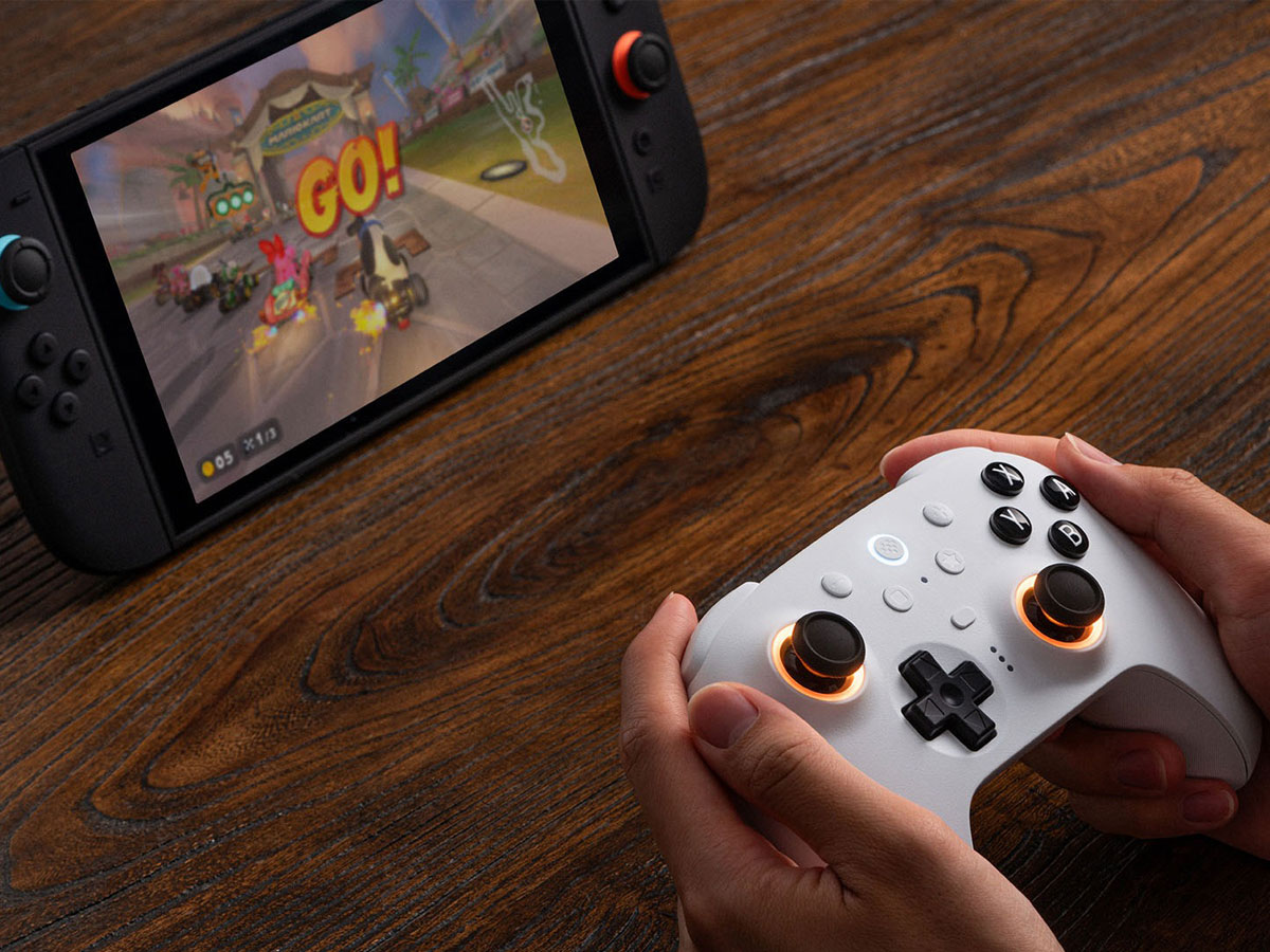 8BitDo Ultimate 2 Wireless BT Controller - Lifestyle-Grafik