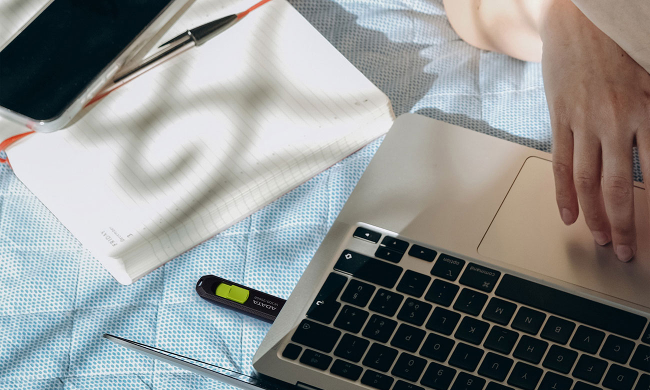 ADATA UC300 Speicherstick