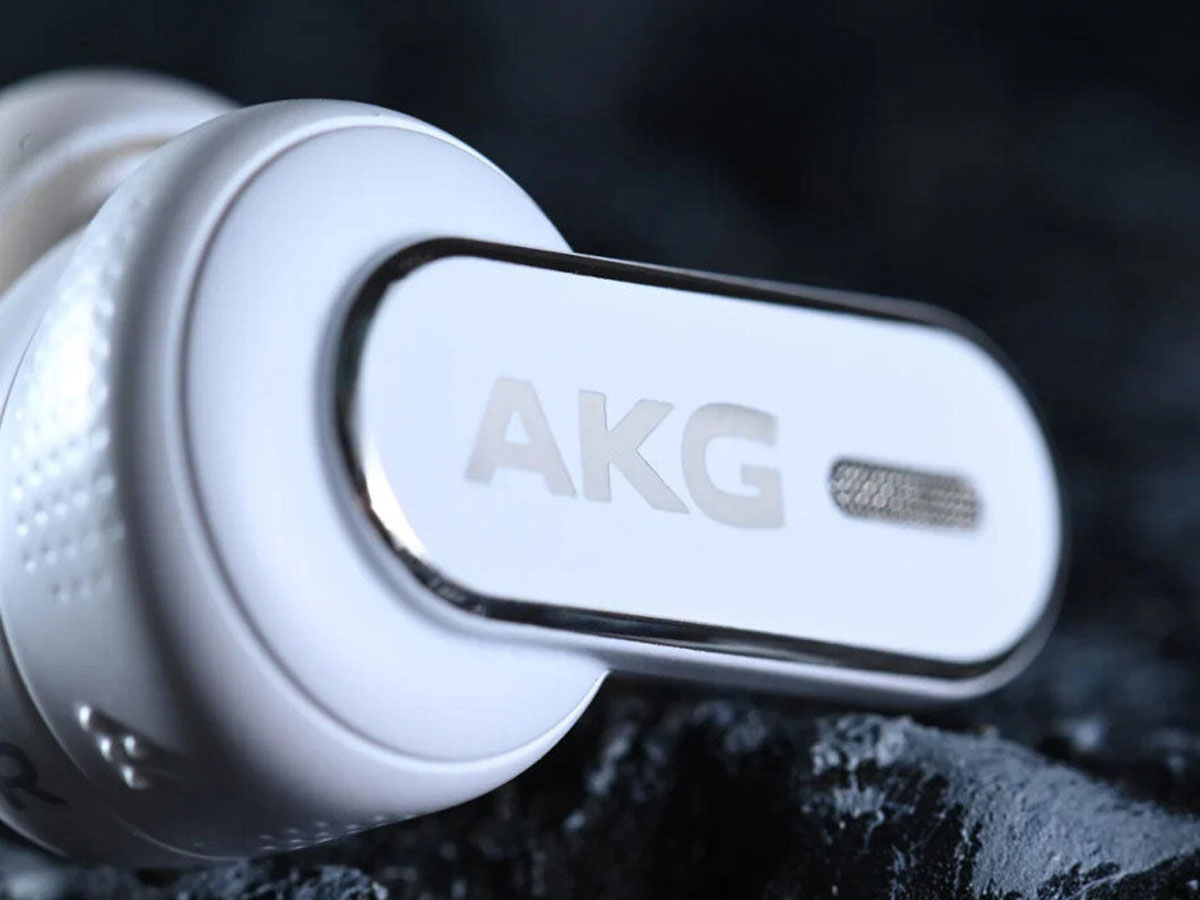 Bezprzewodige Kopfhörer AKG N5 Hybrid ANC - Lifestyle-Grafik