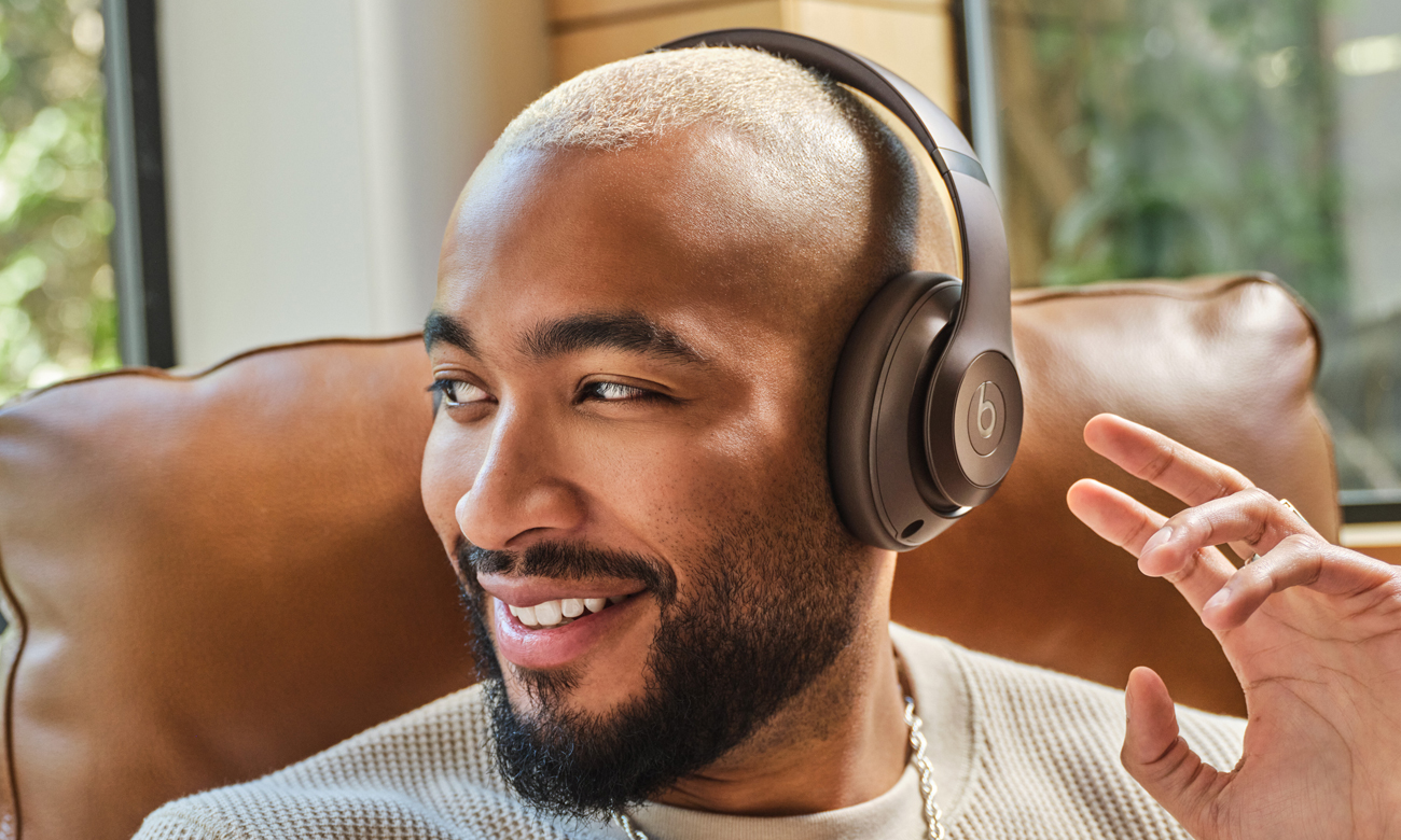 Słuchawki bezprzewodowe Apple Beats Studio Pro Czarne - Grafika lifestyle