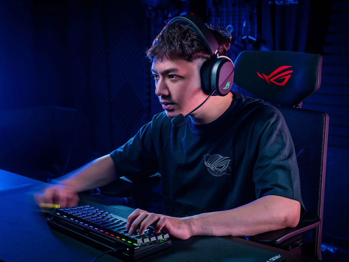 Zubehör für Gaming-Headsets ASUS ROG Pelta - Lifestyle-Grafik