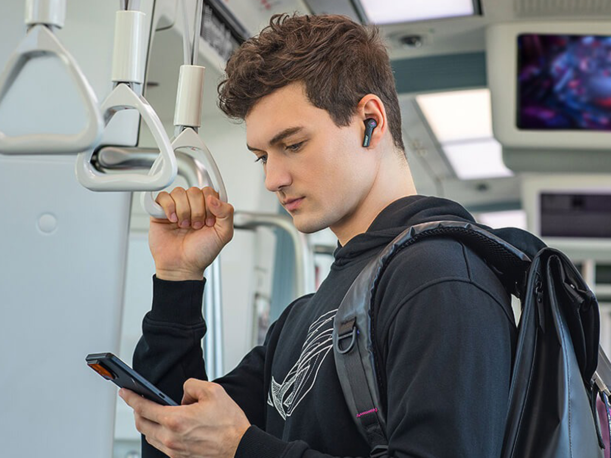 ASUS ROG Cetra True Wireless SpeedNova Kopfhörer Schwarz - Lifestyle Bild