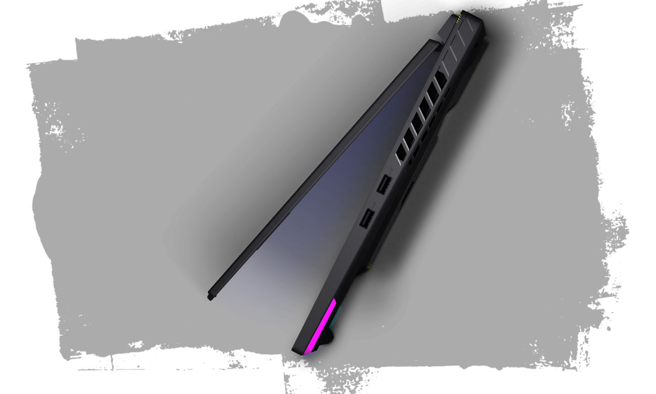 ASUS ROG Strix G18 porty