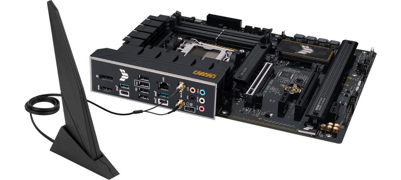 ASUS TUF GAMING B650-PLUS WIFI Anschlüsse