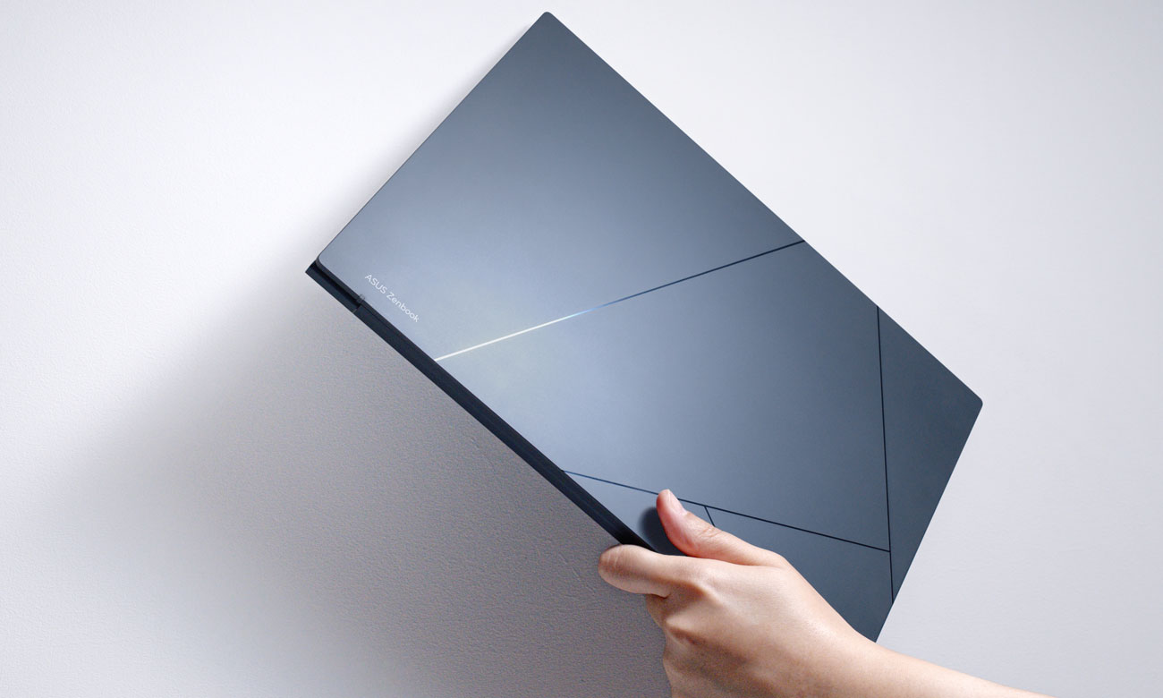 ASUS ZenBook 14 granatowy
