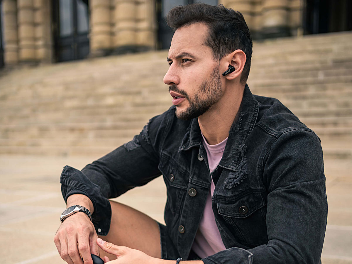 Drahtlose Kopfhörer Audeeo TWS LED Schwarz - Lifestyle-Grafik