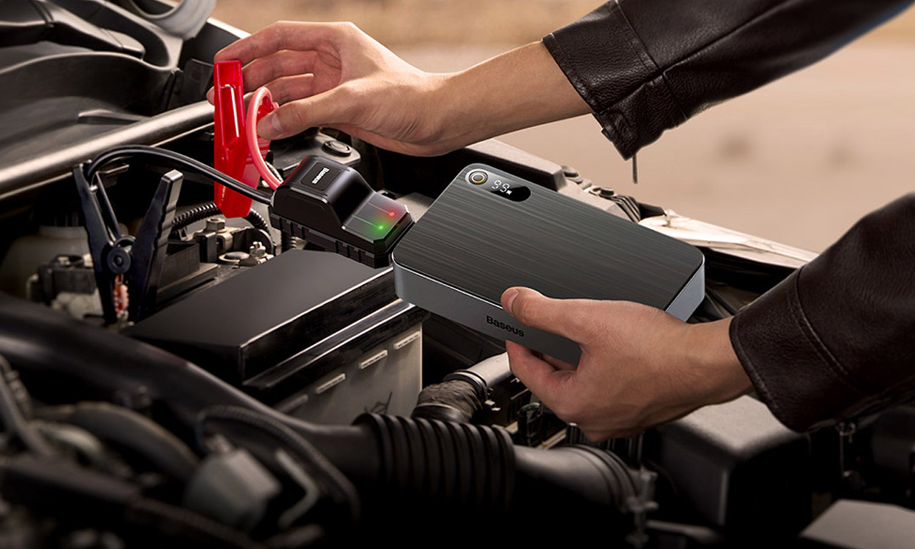 Baseus Super Energy PRO Car Jump Starter samochód