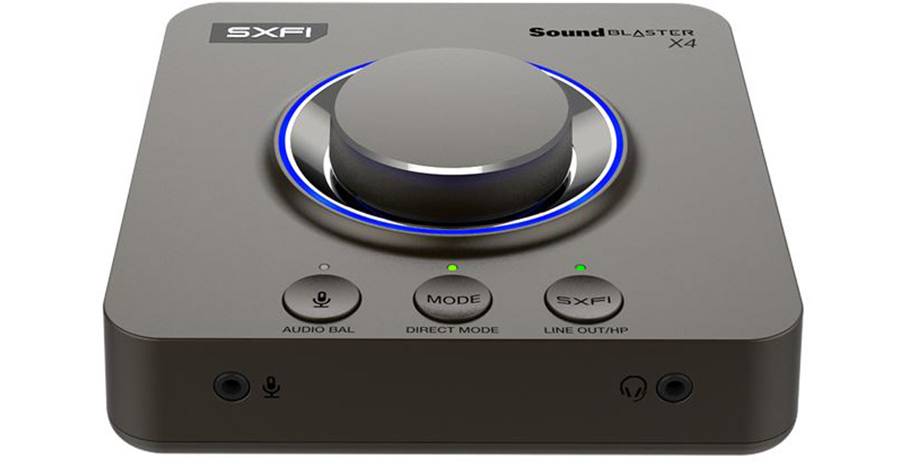 Karta dźwiękowa Creative Sound Blaster X4 - Widok od przodu