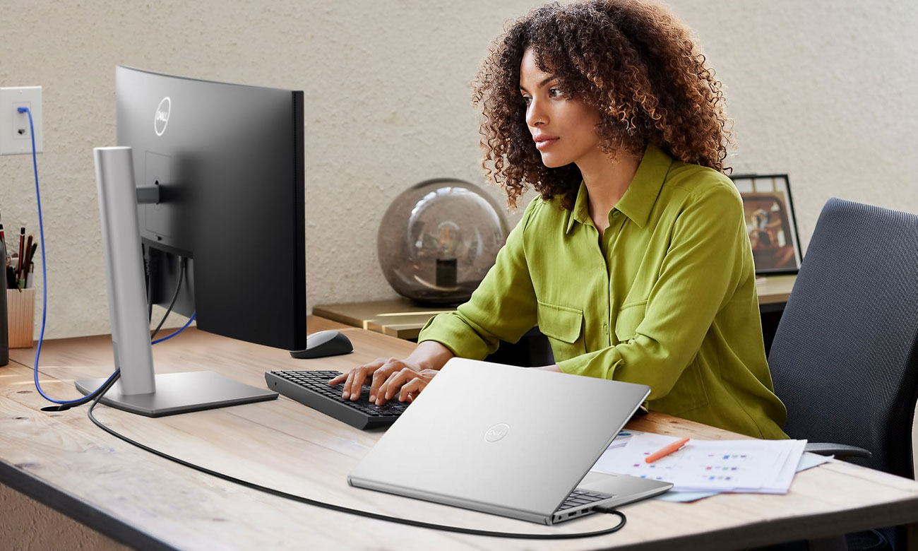 Dell Inspiron 5440 tył