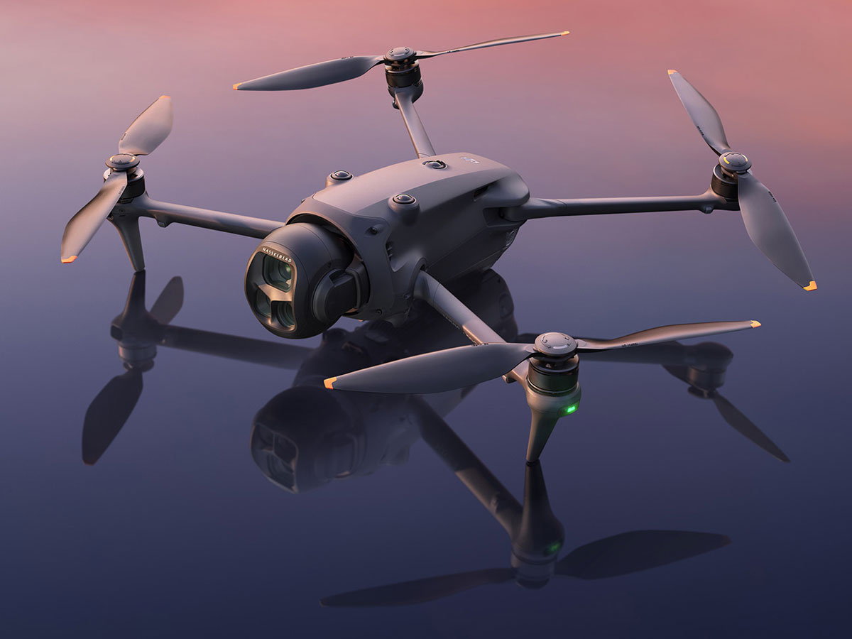 Drohne DJI Mavic 4 Pro - Lifestyle-Grafik