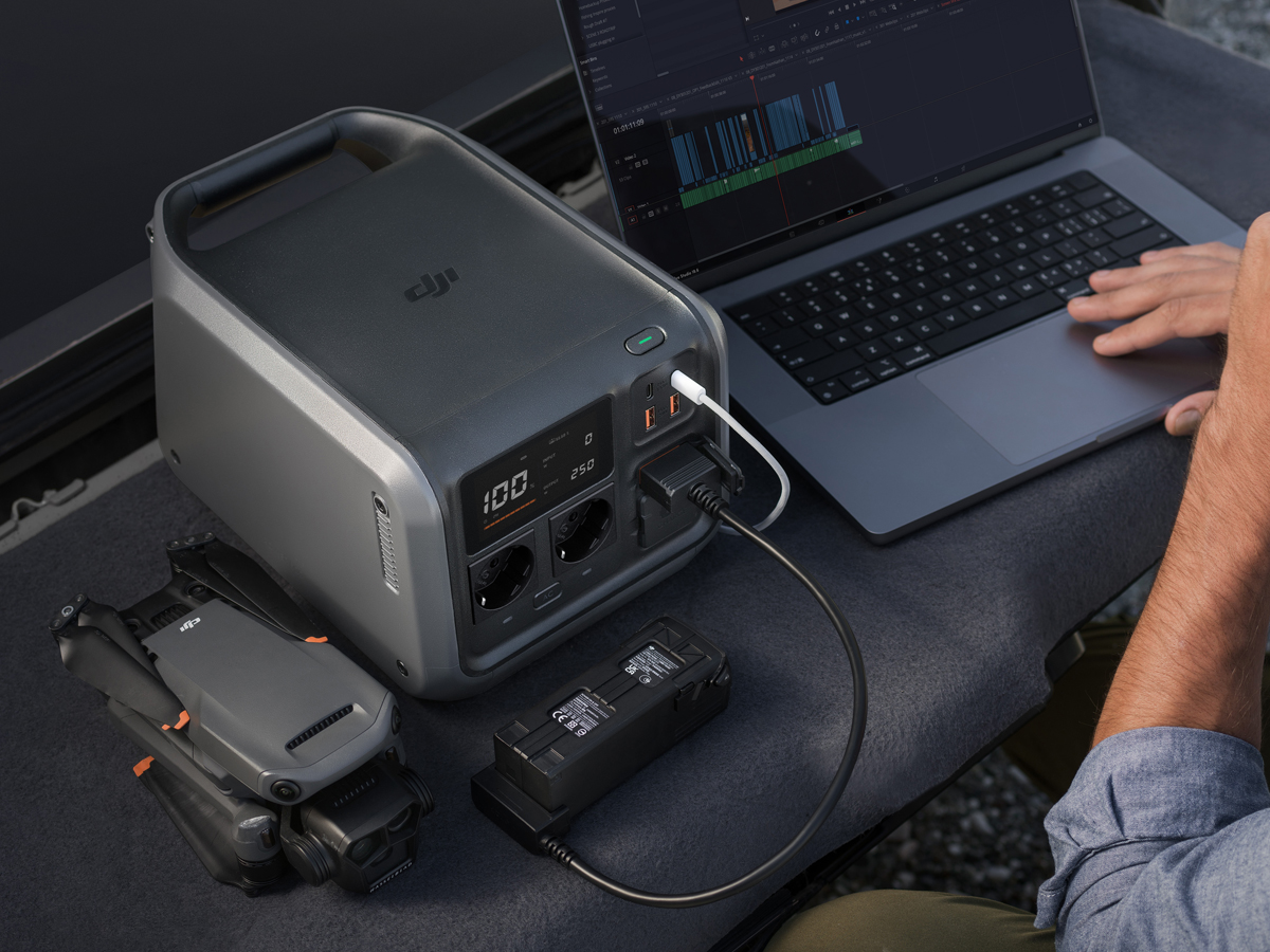 Stacja zasilania DJI Power 500 - Grafika lifestyle