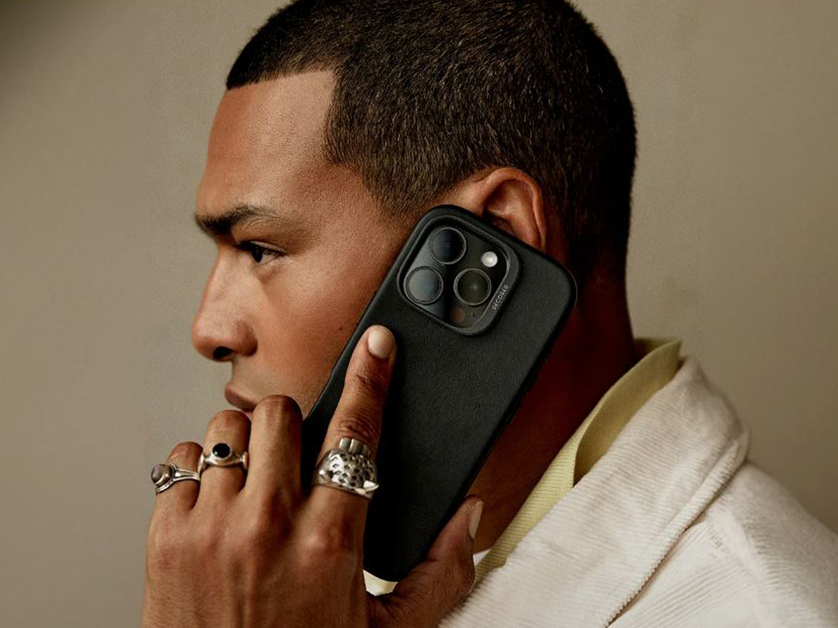 Decoded Leather Backcover MagSafe Aussehen