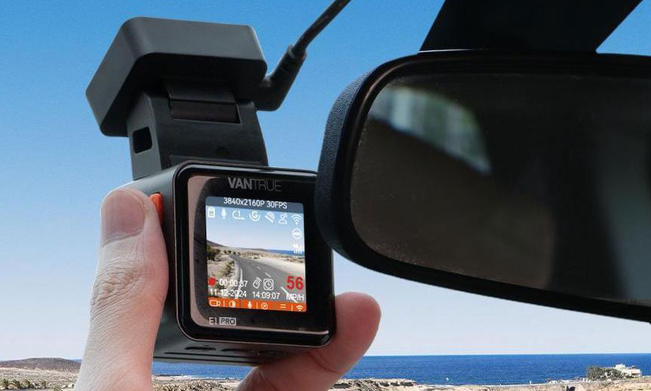 Wideorejestrator Vantrue E1 Pro - Grafika lifestyle