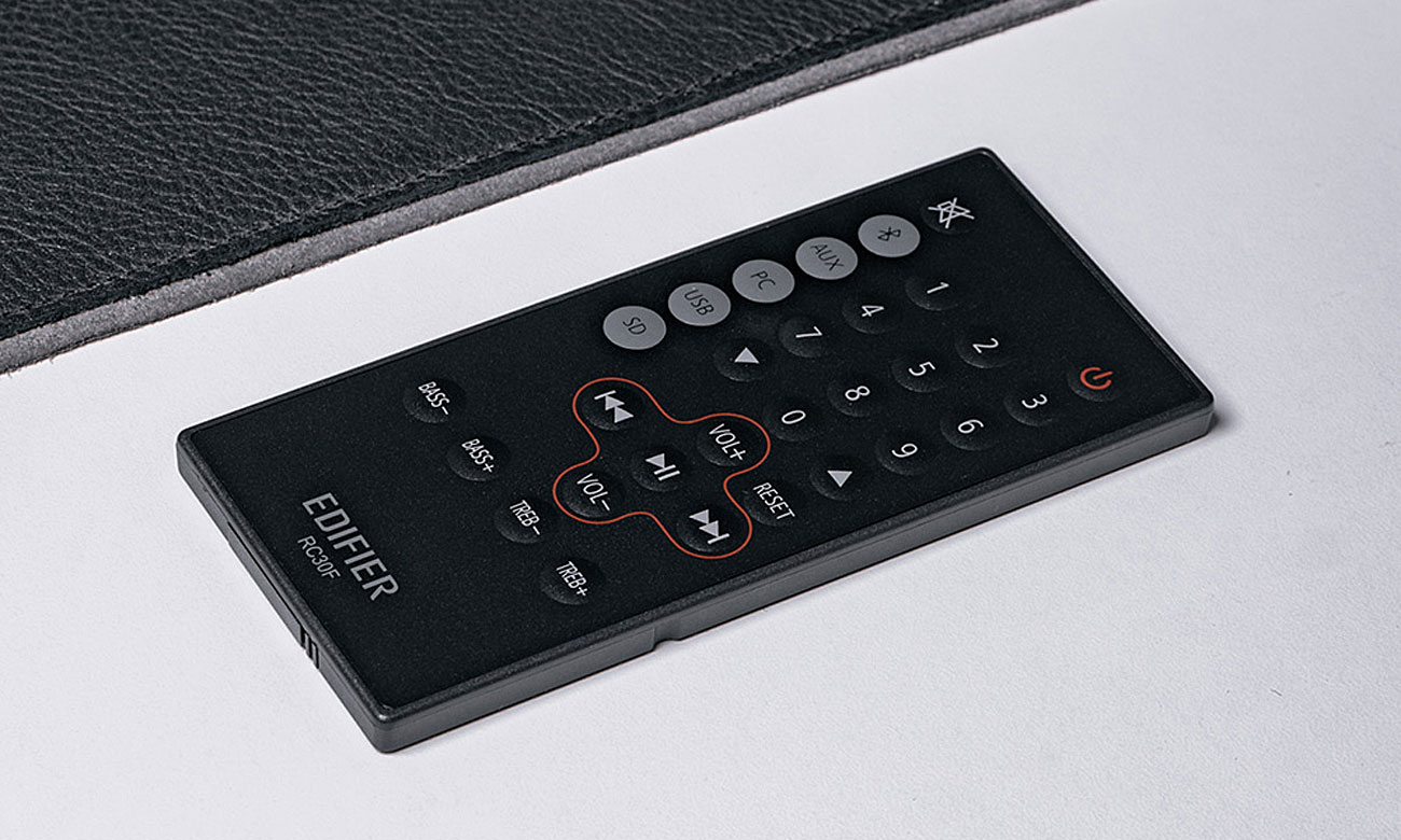 Edifier CX 7 schwarze Fernbedienung