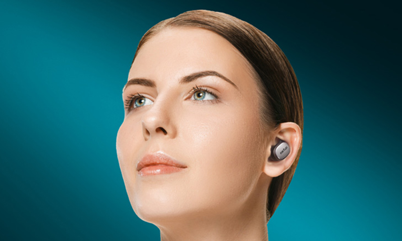 Drahtlose Ohrhörer EarFun Free Pro 3 Schwarz - Lifestyle-Grafik