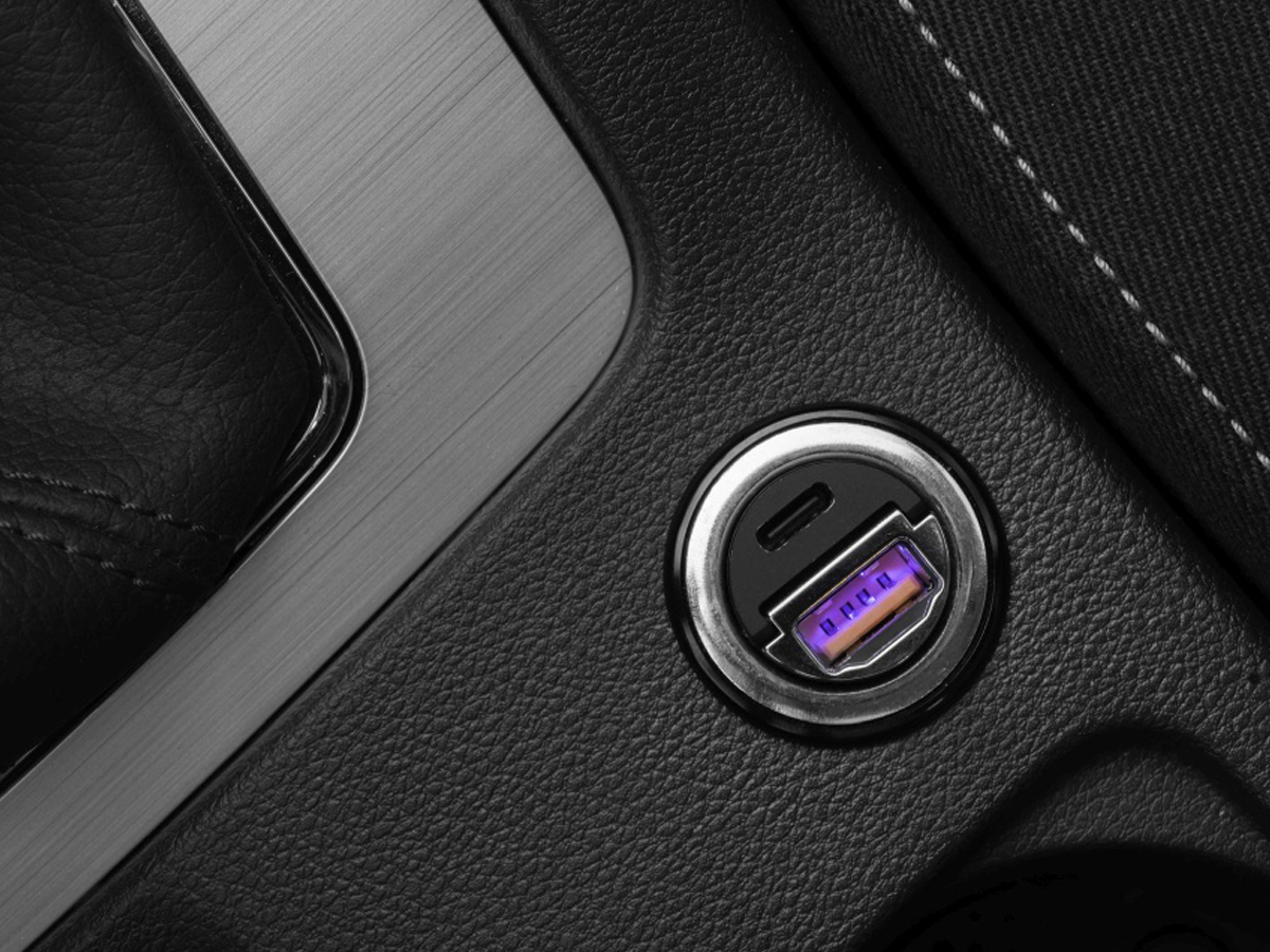 FIXED USB-C/USB Autoladegerät 30W schwarz