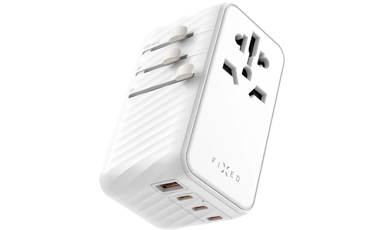 FIXED Voyager World Adapter 120 W
