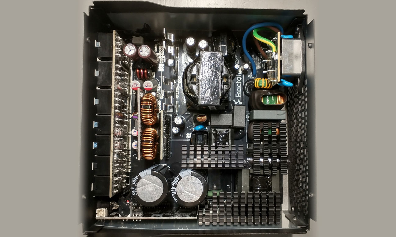 Fractal Design Ion+ 2 760W PC-Netzteil