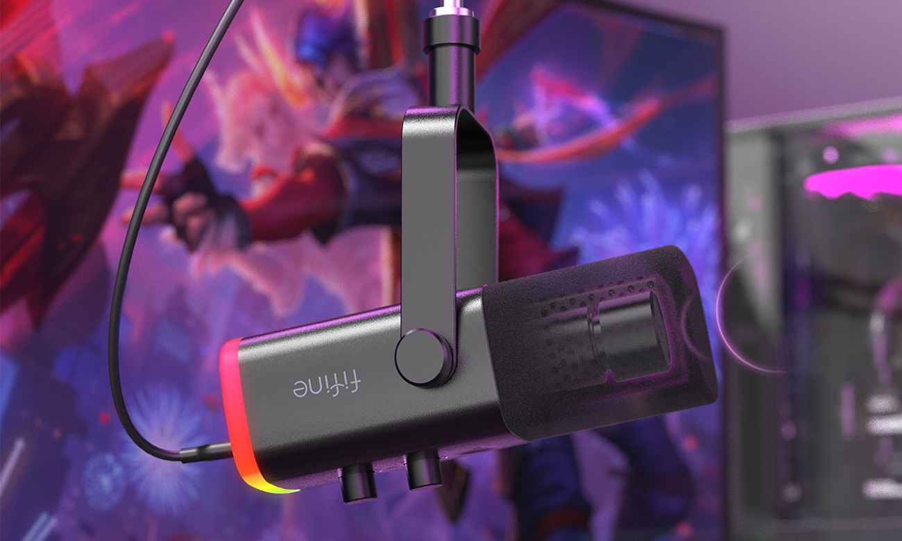 Mikrofon dynamiczny Fifine AM8 RGB USB XLR - Grafika lifestyle