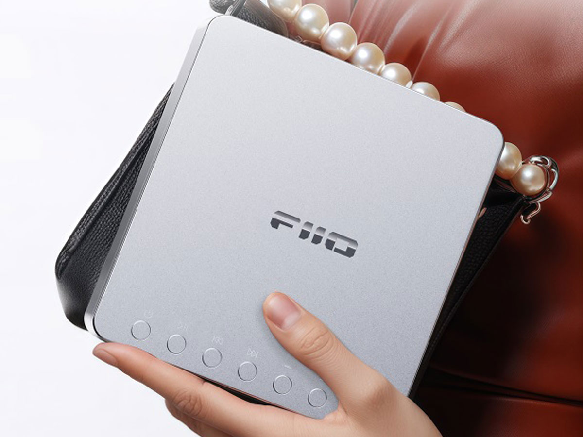 Tragbarer CD-Player FiiO DM13 Weiß - Lifestyle-Grafik