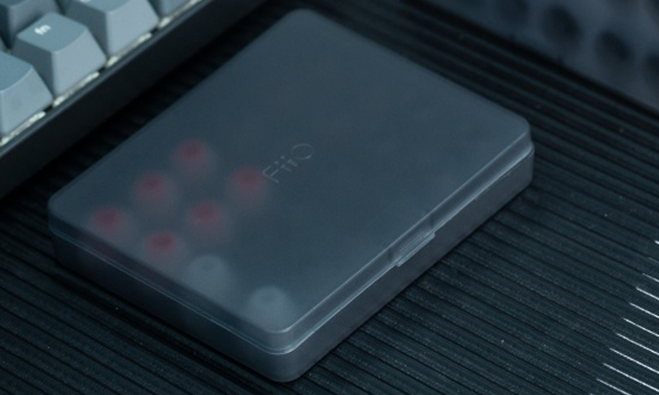 Zestaw silikonowych końcówek dokanałowych FiiO HS19 - Zamknięte etui