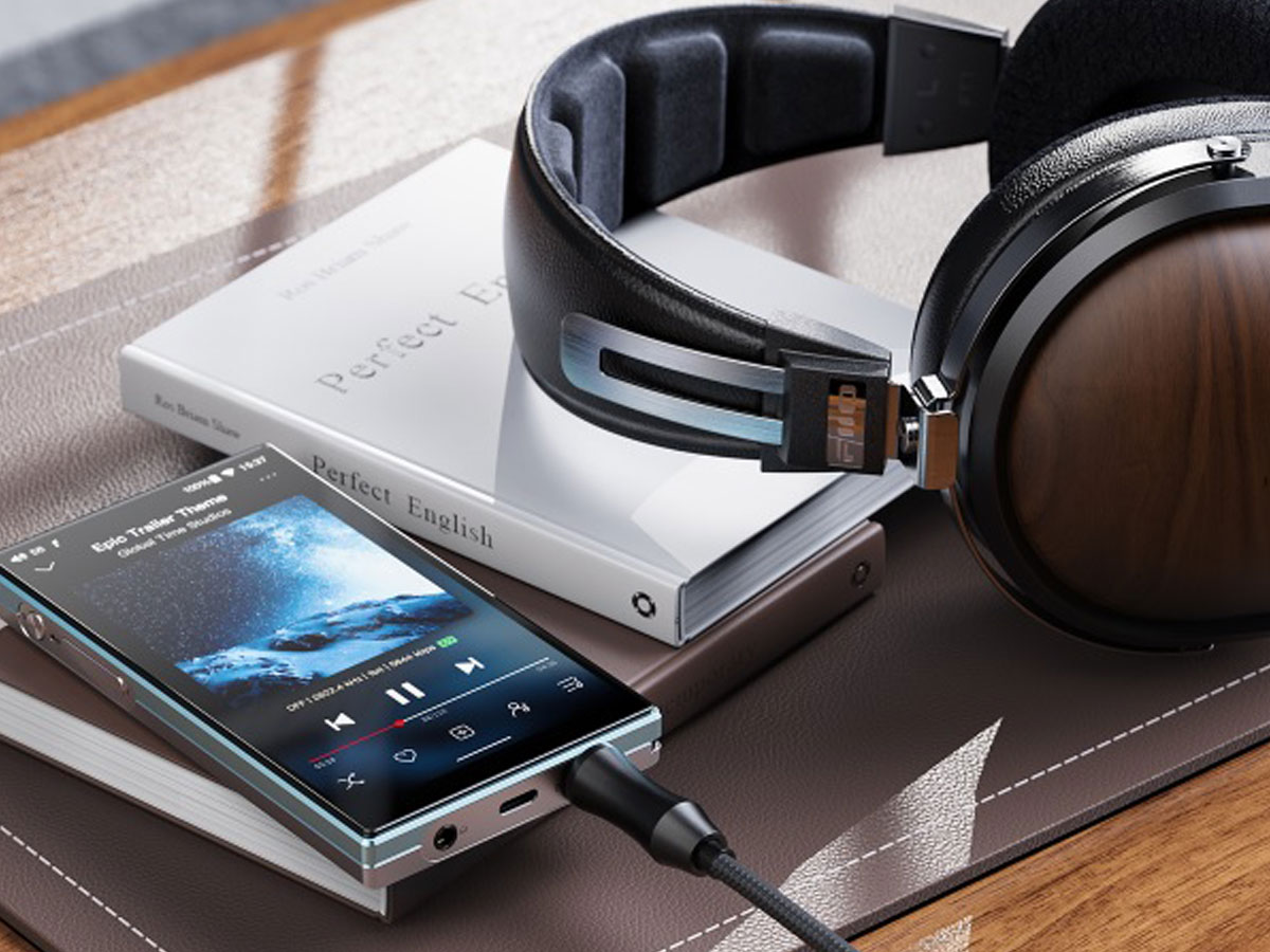 Tragbarer FiiO JM21 Sky Blue - Lifestyle-Grafik