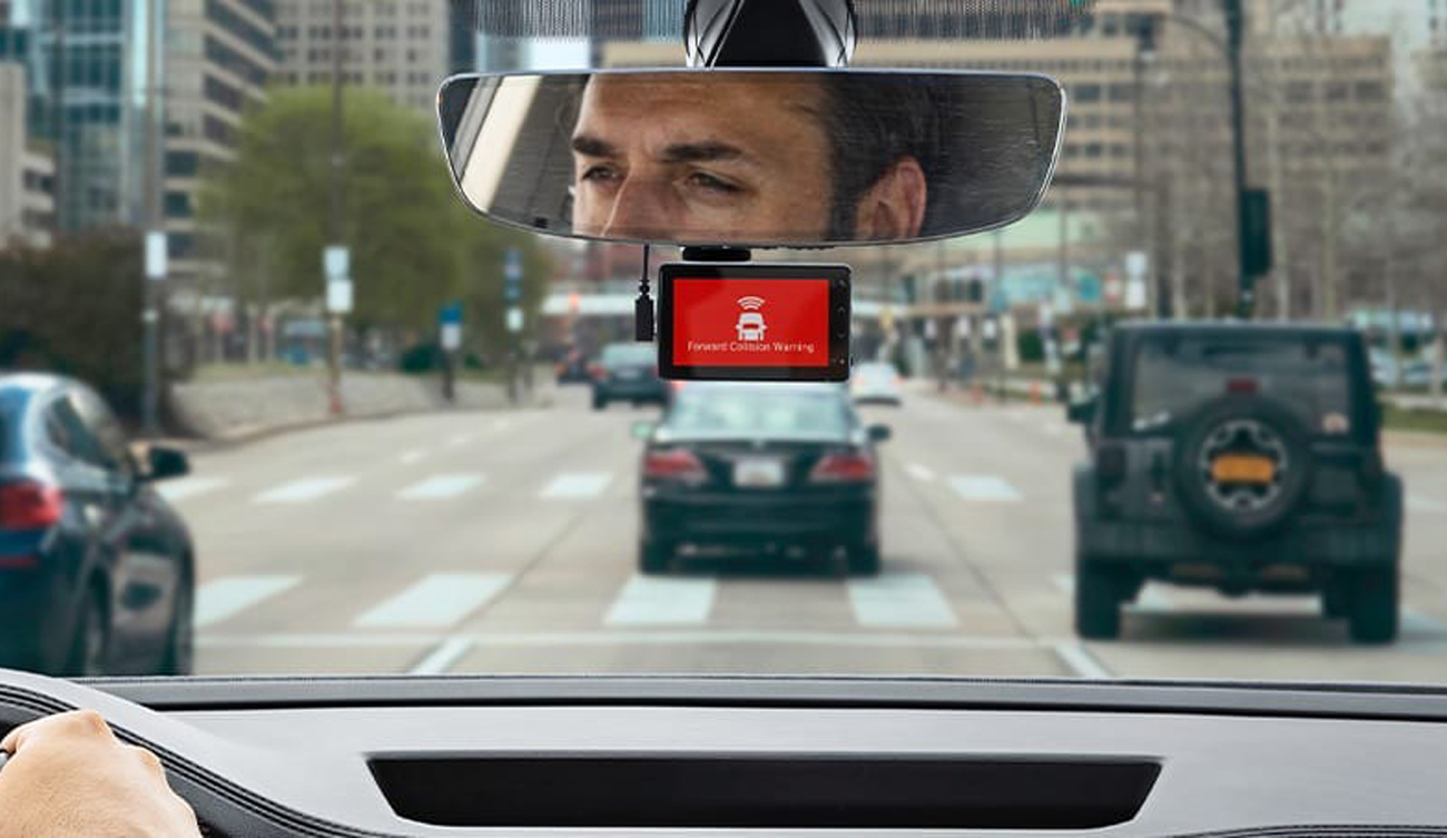 Garmin Dash Cam Live Autokamera - Lifestyle-Grafik