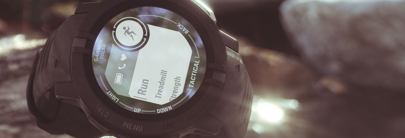 Garmin Instinct 2 Solar Tactical Edition naładujesz energią słoneczną
