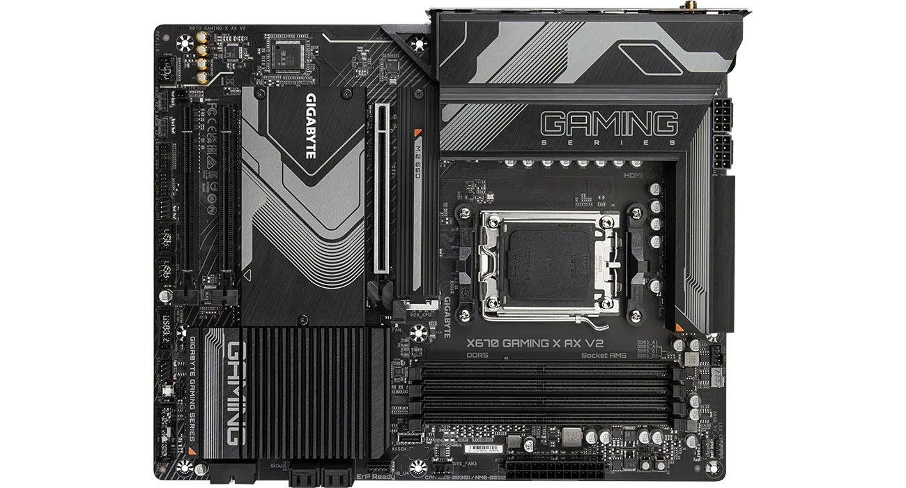 Gigabyte X670 GAMING X AX V2 Złącza
