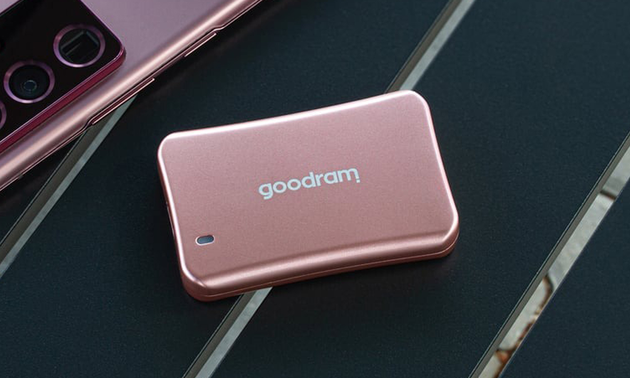 Externe SSD-Festplatte GOODRAM HX200 2 TB Roségold