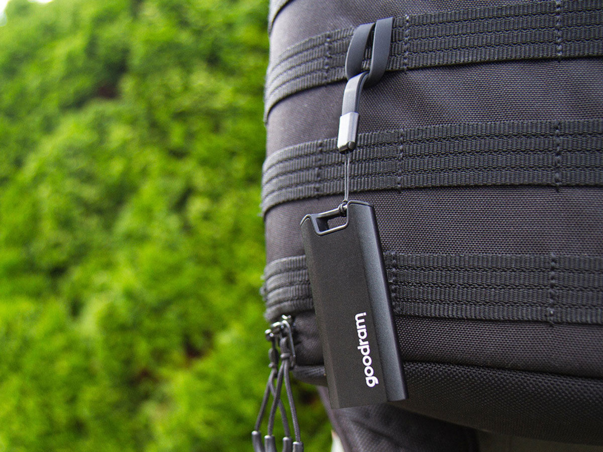 Externe SSD-Festplatte Goodram Move Ridge Design