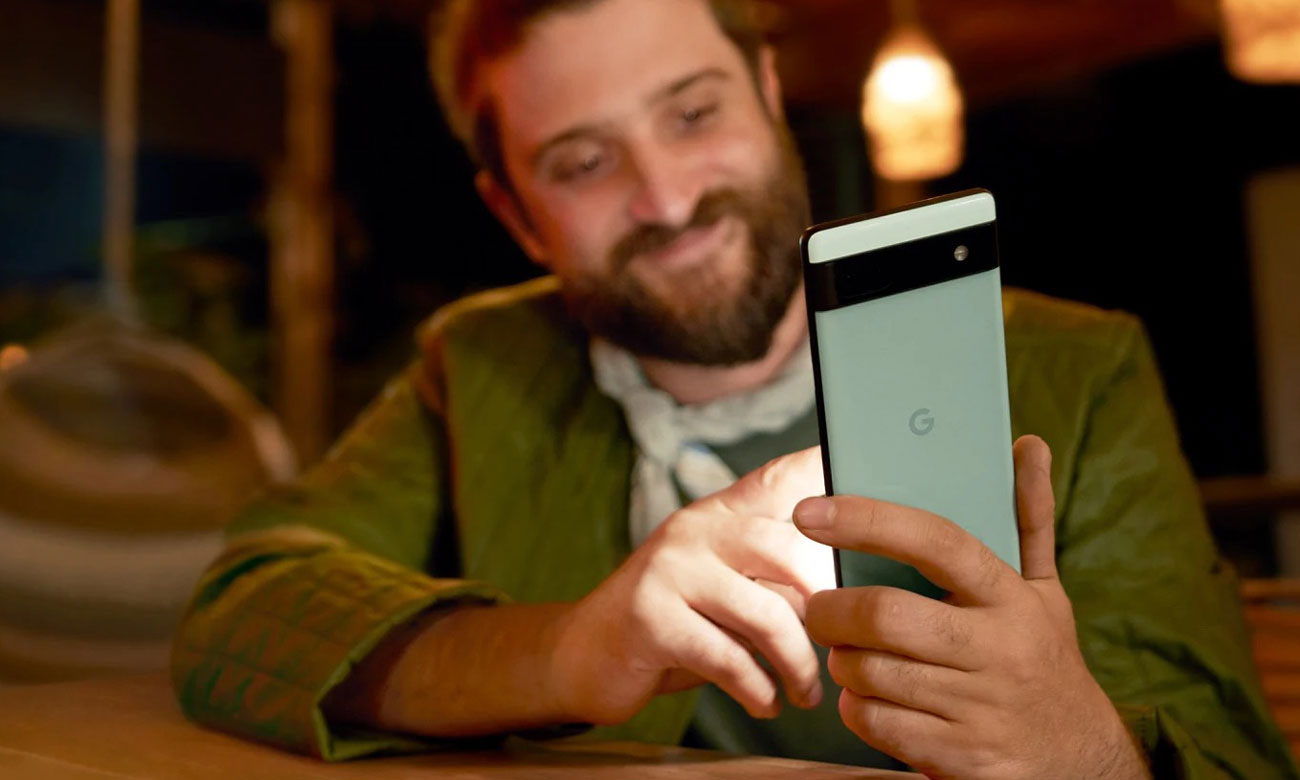 Google Pixel 6a smartfon