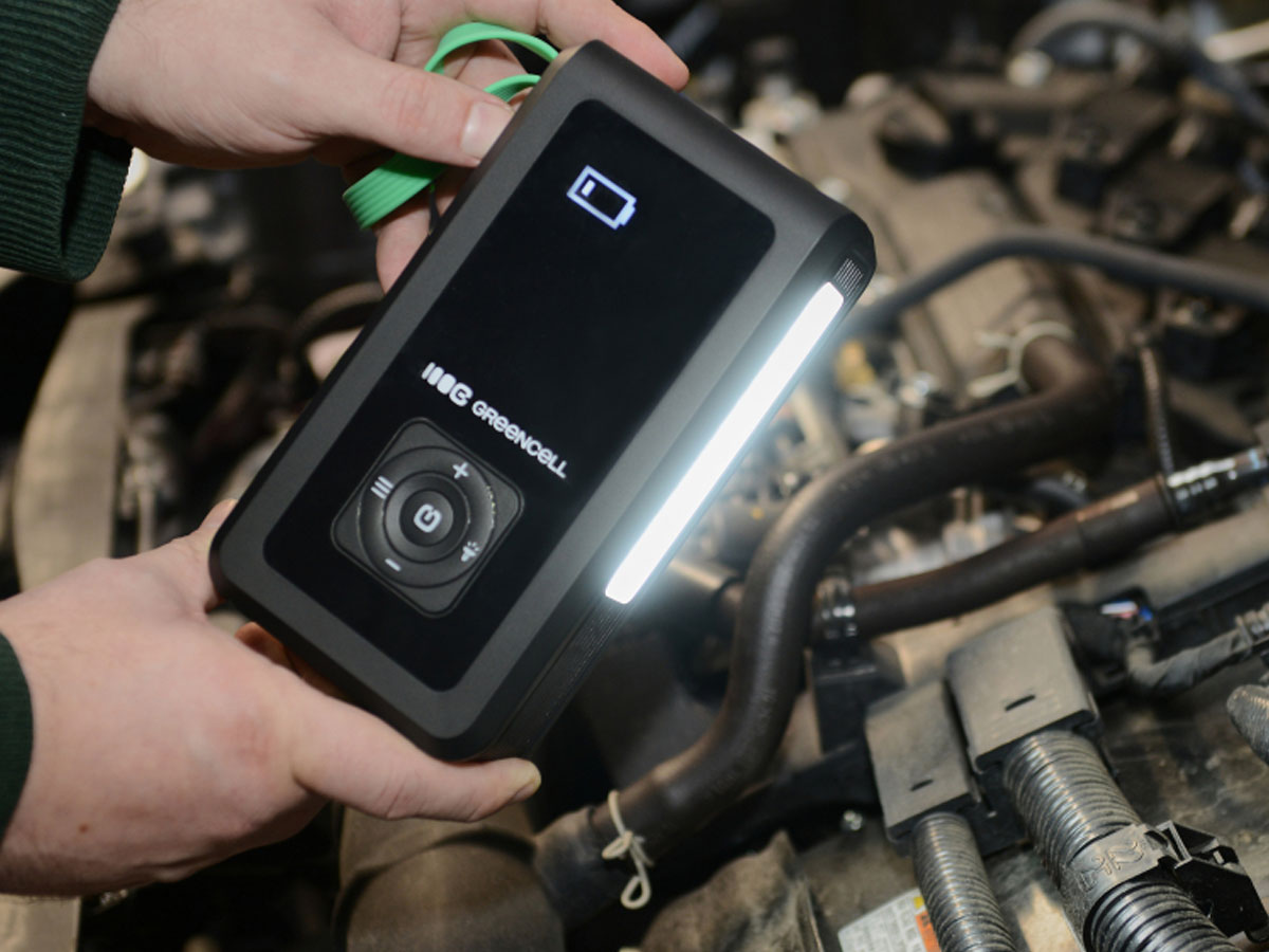 Jump Starter Green Cell PowerBoost Air latarka