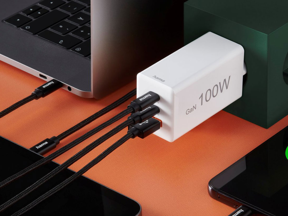 Hama Netzladegerät Mini 100W PD/QC 2X USB-C, 1X USB-A Weiß