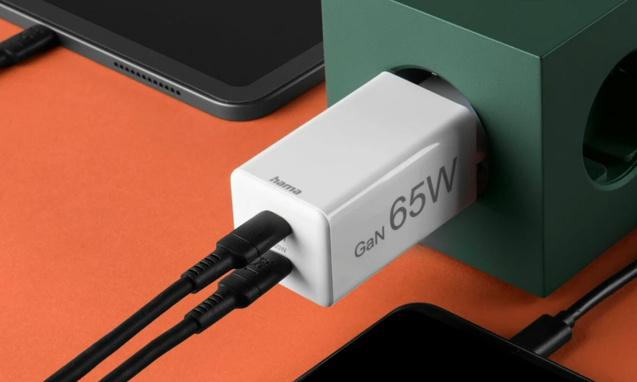 Hama Netzladegerät Mini 65W GAN PD/QC 2X USB-C, Weiß