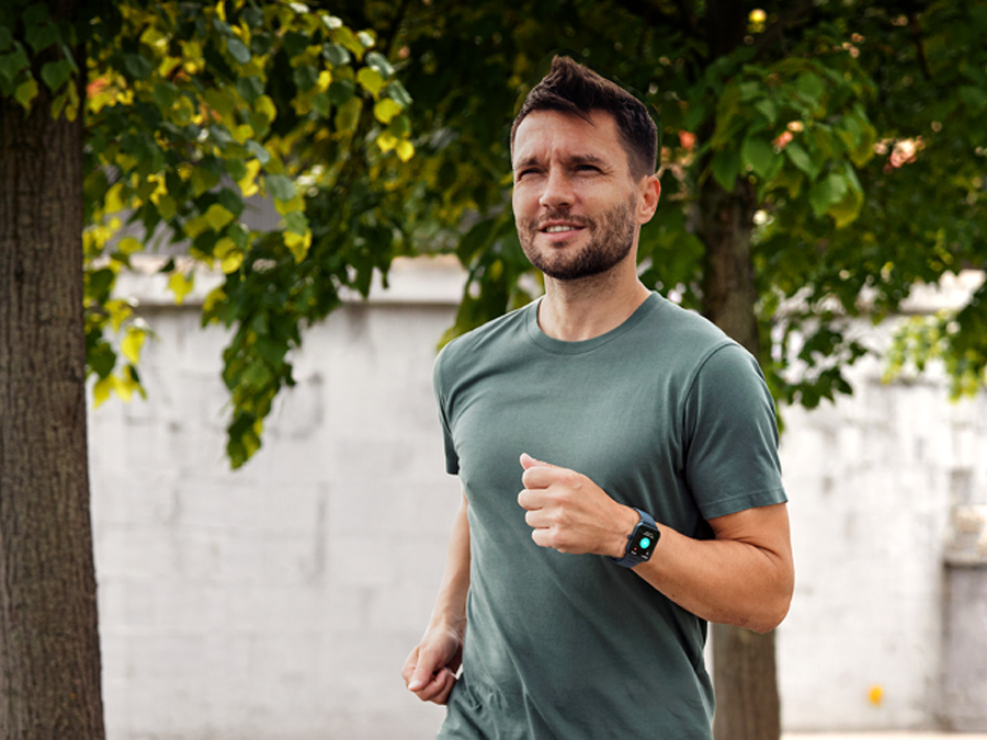 Hama Smartwatch 6010 jogging